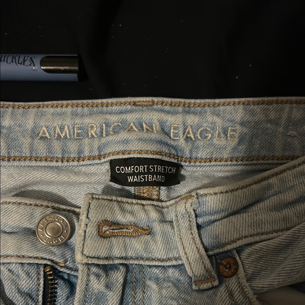 American Eagle Light Blue Jeans